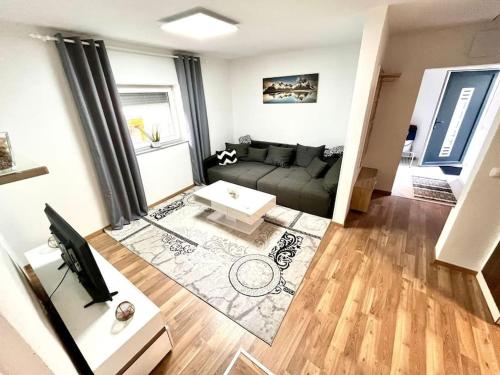  AB Apartment Moderne Zweizimmerwohnung, Unterkunft in Villach