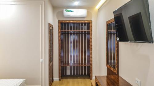 Jahongir Premium