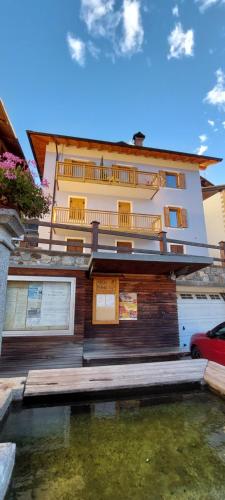 Appartamento Sasso Rosso - Apartment - Commezzadura