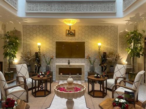Riad Wazani Square & Spa