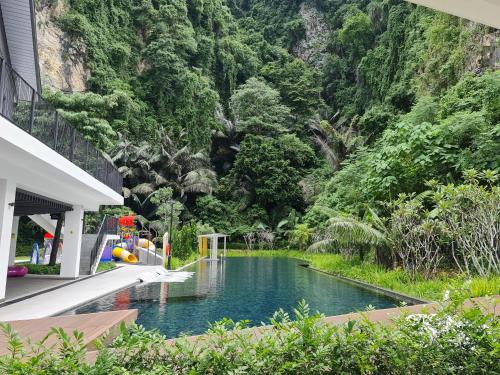 The Cove Hillside Condominium The Cove Hillside Condominium