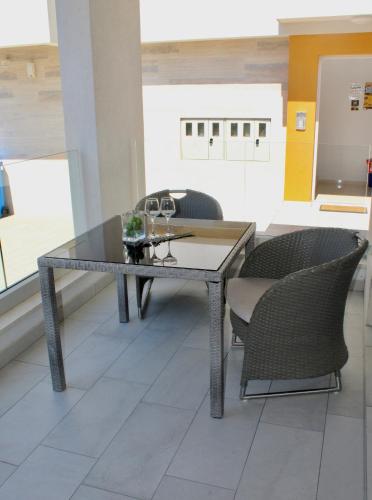 ระเบียง/ชานเรือน, Apartments & Rooms Villa Casia in โนวัลจา