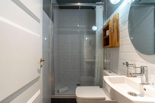 Casa Gracia Apartments - image 4