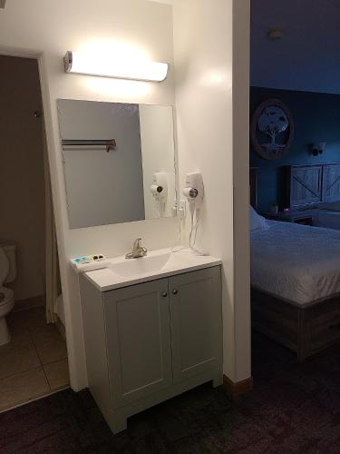 1 queen bed