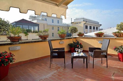 Hotel Homs - image 10