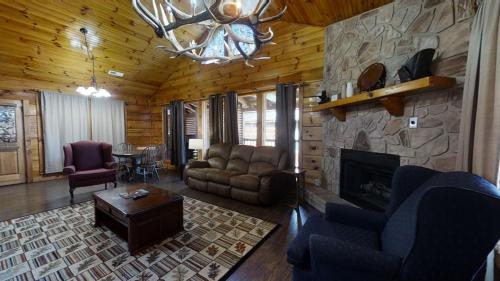 Valley Hi cabin - main image