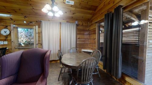 Valley Hi cabin - image 9