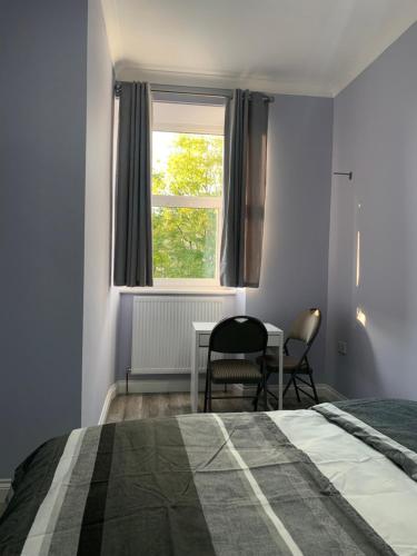 Ibrox Argyll Inn Room Type - Deluxe Double Room