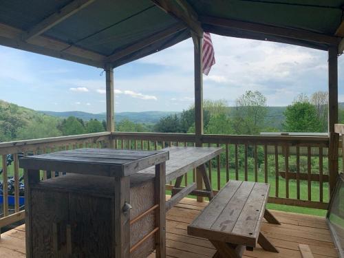 Tentrr - Valley View Serenity - image 2