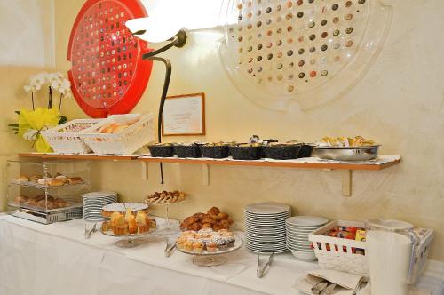 Hotel Homs - image 6