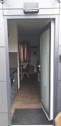 Tiny House Nike in Τετνάγκ
