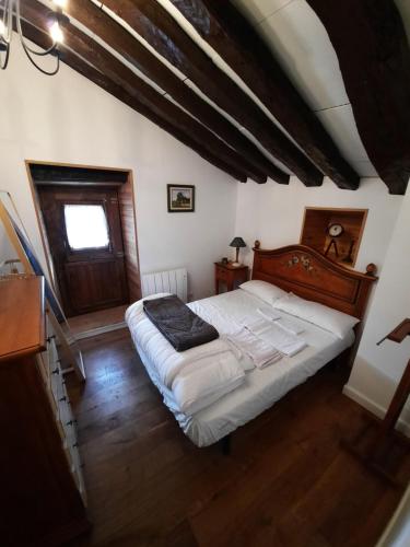 Cabaña Pasiega La Quemada (Cabana Pasiega La Quemada) in Vega de Pas