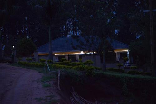 Katente Country Resort in Kyenjojo