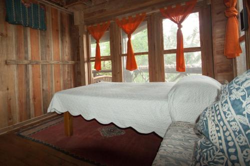 Roatan Bed & Breakfast Apartments, Вест-Энд (фото 8)