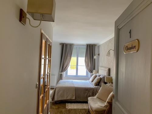 Fontevraud Les Chambres - Couziers