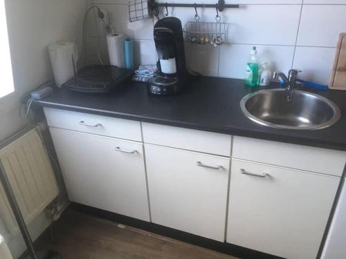 Studio, 21 minutes by bus to downtown Amsterdam
