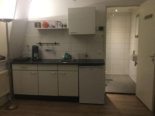 Studio, 21 minutes by bus to downtown Amsterdam