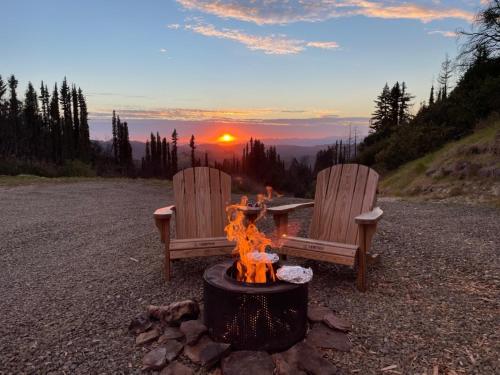 Tentrr - Mystic Mountain Petrified Camp - main image