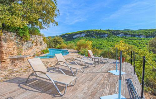 Amazing Home In Bonnieux With Outdoor Swimming Pool