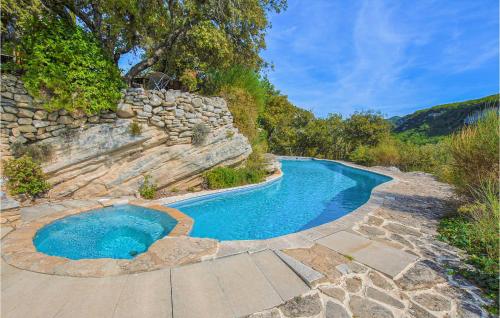 Amazing Home In Bonnieux With Outdoor Swimming Pool