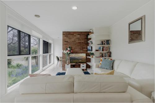 Beautiful Home Close to Transport and Attractions