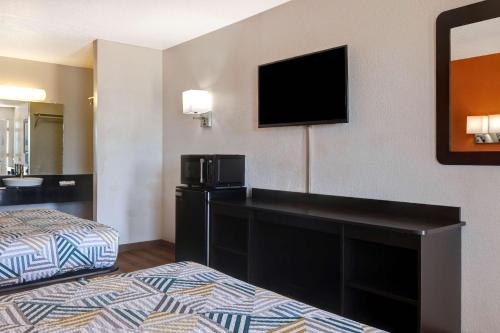 Motel 6-Rolla, MO Motel 6-Rolla, MO