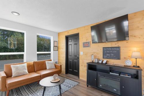 Silver Sands Motel - image 8