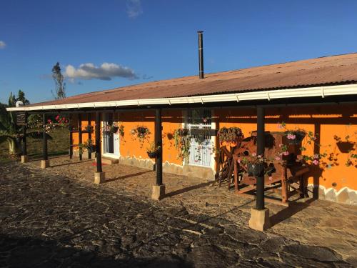 Sidarta, Casa Grande - Bella Casita, Casa Pequeña