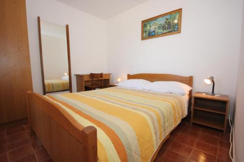 Holiday house with WiFi Ustrine, Cres - 8037 in Ustrine