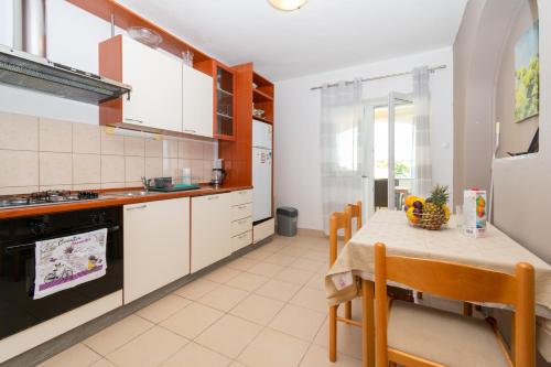 Apartment Mandre 4093a - image 2