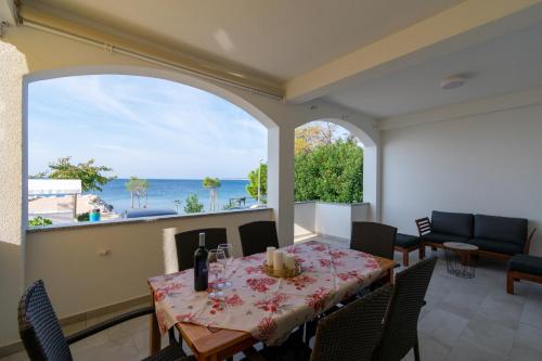 Apartment Mandre 4093a - image 7