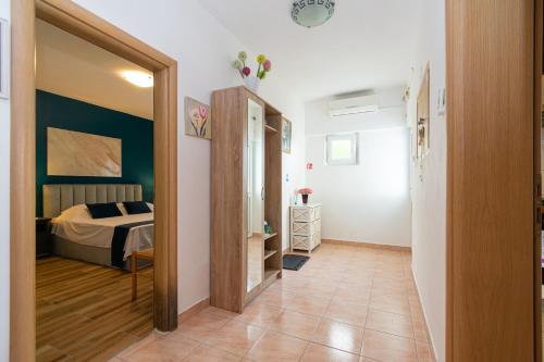 Apartment Mandre 4093a - main image