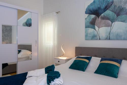 Apartment Mandre 4093b - image 4