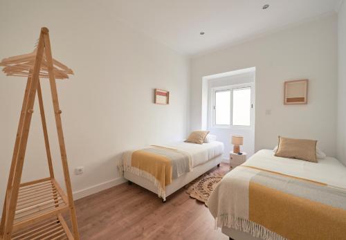 Spacious & Light-Filled 4BR Apartment By TimeColer, Amadora (Foto 9)