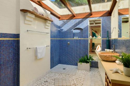 Four-Bedroom House image 10