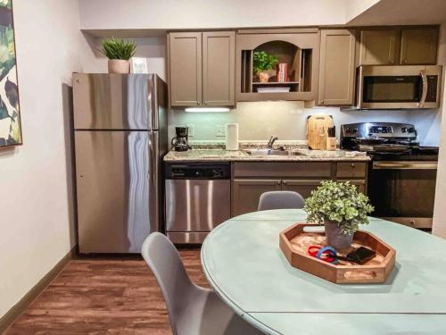 Port Suiteking Bed1st Floorfull Kitchen in Houston, USA