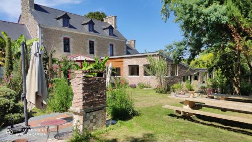 Radendour, manoir, piscine intérieure spa, billard