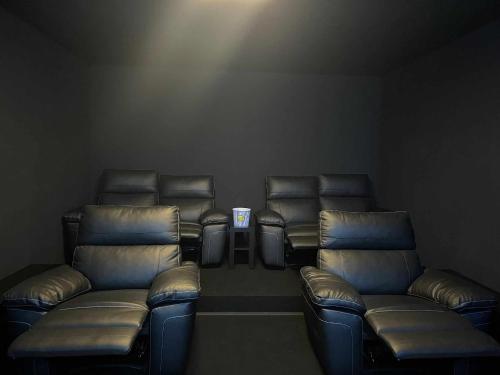 Holyhome villa cinema perfect for families