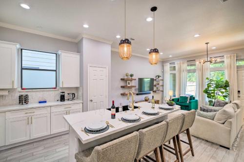 Modern Houston Townhome - 3 Mi to Downtown! in Houston, USA