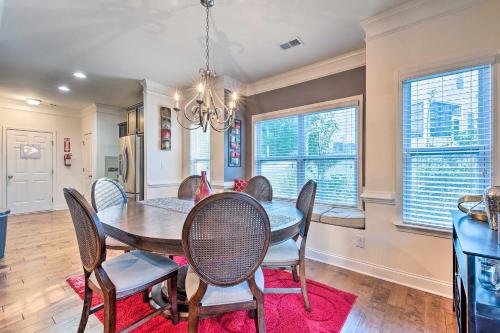 Beautiful Atlanta Home Less Than 14 Mi to Downtown! in Atlanta, USA