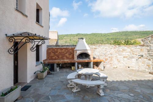 Maison accueillante avec jardin à Albas gîte à louer Quintillan