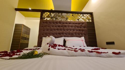 Superior King Suite image 1