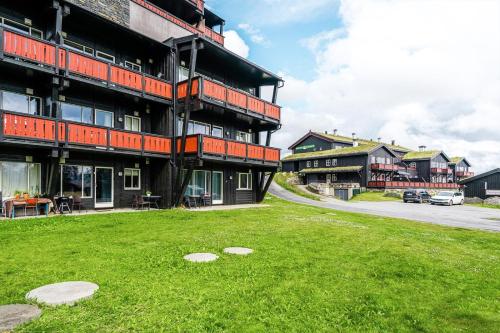 حديقة, Leilighet Beitostølen sentrum, terrasse og innendørs parkering in بيتوستولين