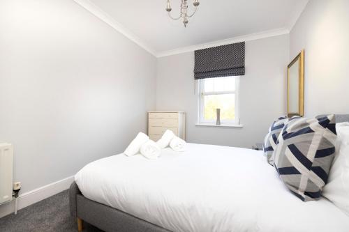 JOIVY Modern Flat with Free Parking