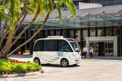 Lake Nona Wave Hotel - image 10