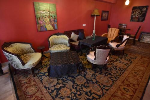 Park Circus Apartments - image 2