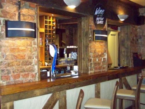 Waterford Lodge Hotel - image 4