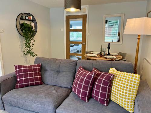 BookedUK: Lovely 2 bedroom Flat in Hoddesdon - Apartment