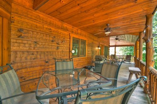 New Spacious Kitchen Deck Views And Hot Tub