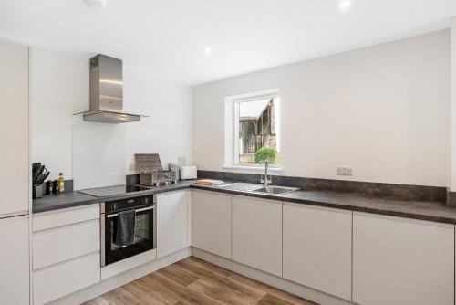 廚房, Tailored Stays - Water Street Apartments in 聖安德魯斯堂區